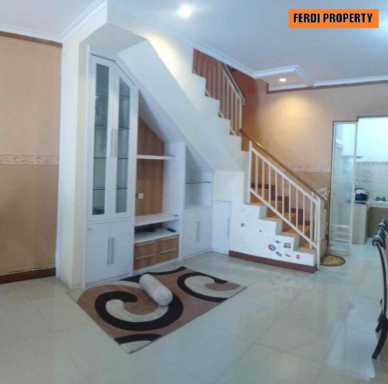 dijual rumah perumahan cibubur country