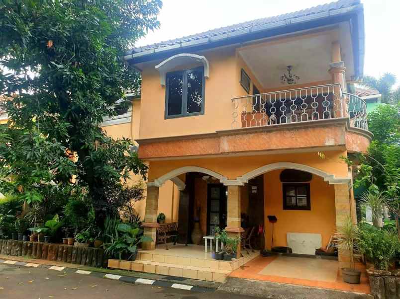 dijual rumah perumahan jatinegara baru