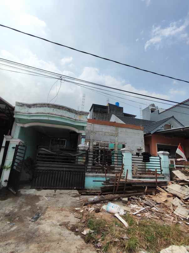 dijual rumah perumahan medang lestari