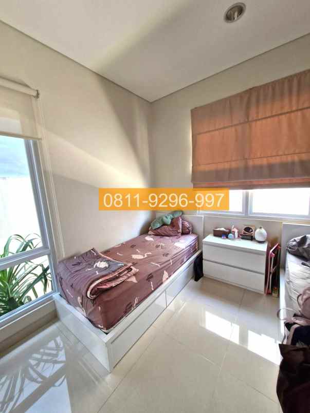 dijual rumah perumahan pulogebang kirana