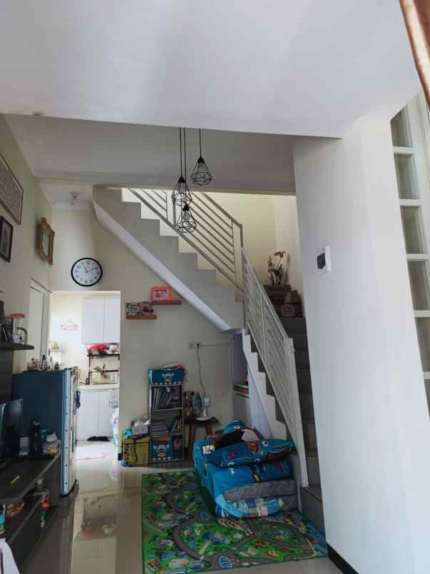 dijual rumah perumahan sukun