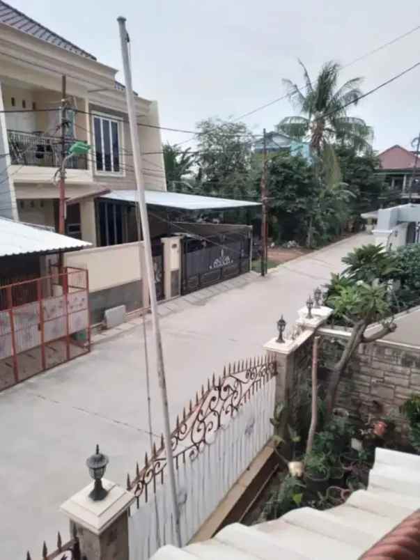 dijual rumah perumnas klender duren