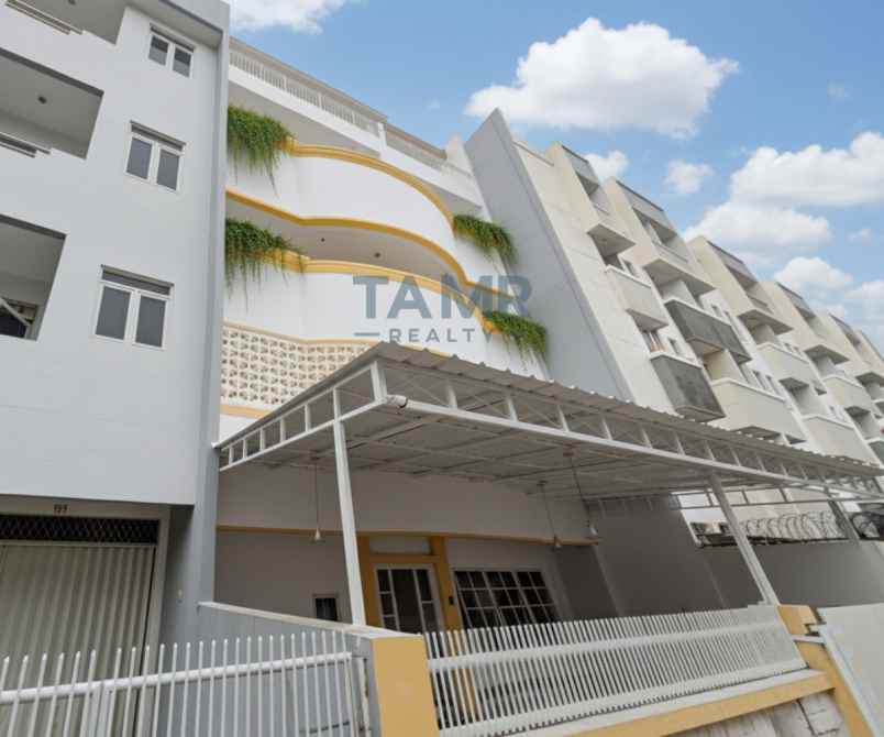 dijual rumah pinangsia