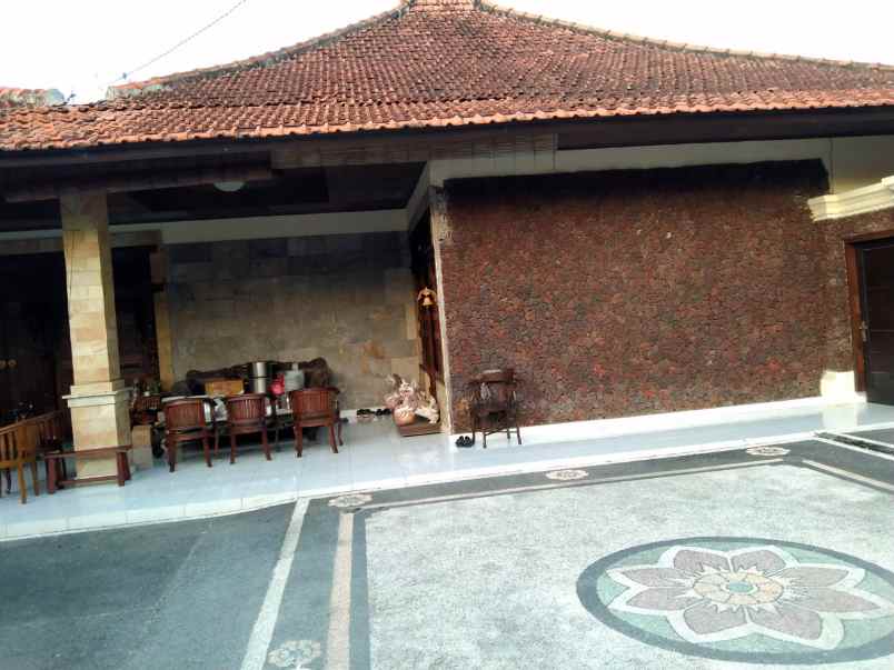 dijual rumah pinggir jalan utama soka kesiman denpasar