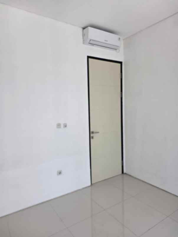 dijual rumah pondok candra