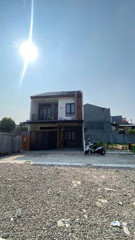 dijual rumah pondok gede