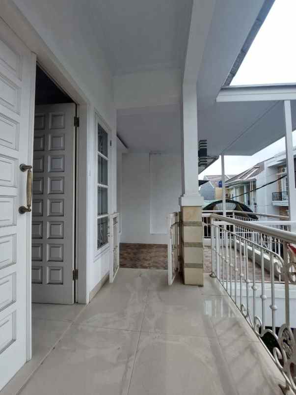 dijual rumah pondok kelapa jakarta timur