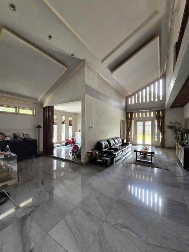 dijual rumah pondok kopi jaktim