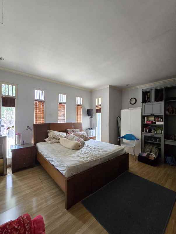 dijual rumah pondok kopi jaktim