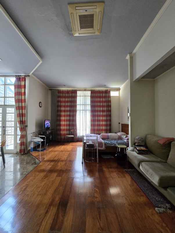 dijual rumah pondok kopi jaktim