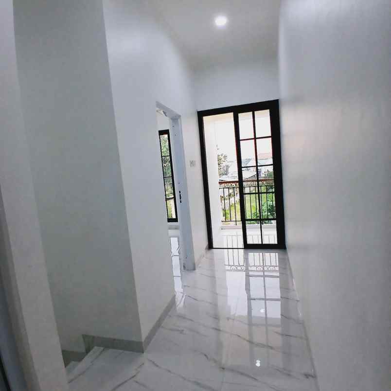 dijual rumah pondok terong