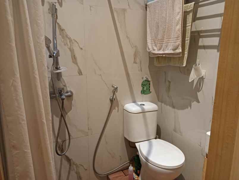dijual rumah posisi hook lokasi perum landung sari