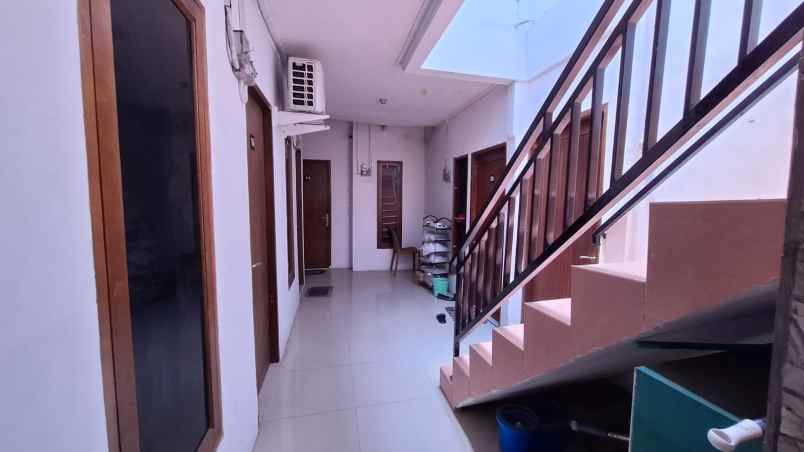 dijual rumah praja dalam kebayoran lama