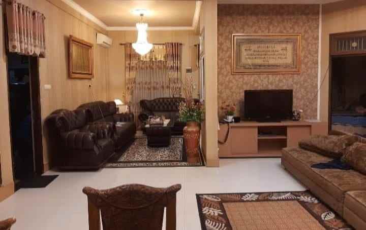 dijual rumah praya