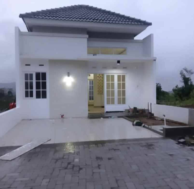 dijual rumah pudak payung