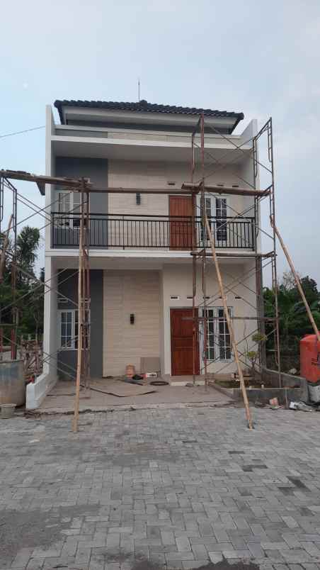 dijual rumah pudakpayung