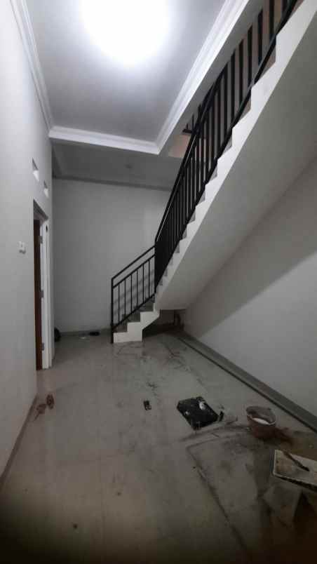 dijual rumah pudakpayung