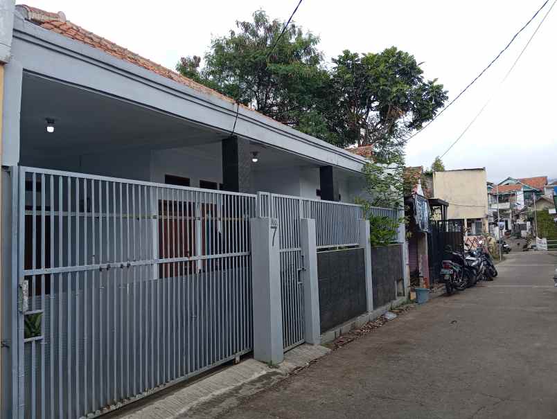 dijual rumah puri cipageran