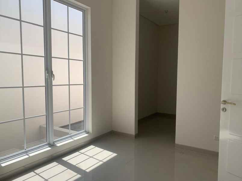 dijual rumah puri galaxy jasmine courts