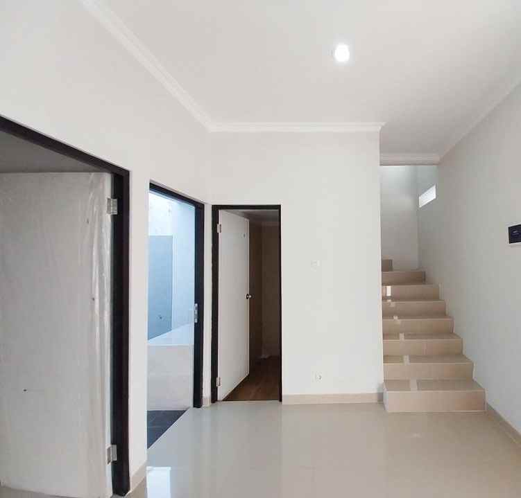 dijual rumah puri surya jaya sidoarjo