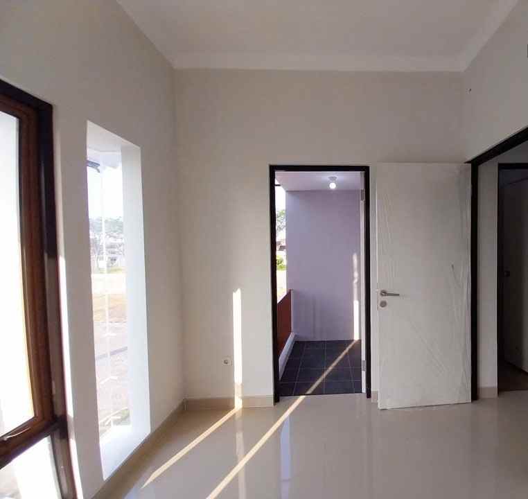 dijual rumah puri surya jaya sidoarjo