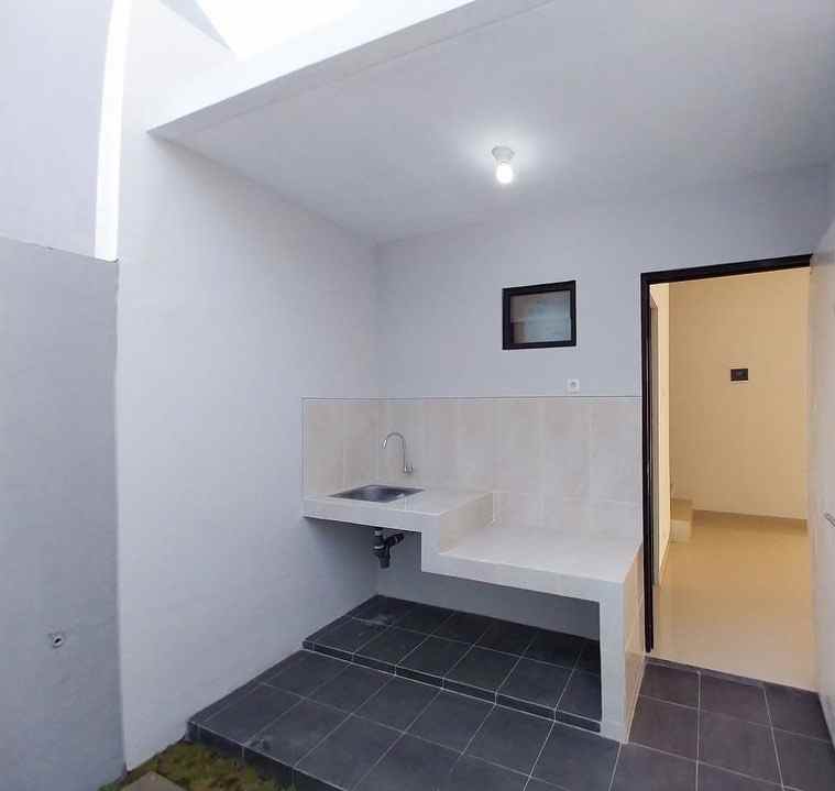 dijual rumah puri surya jaya sidoarjo