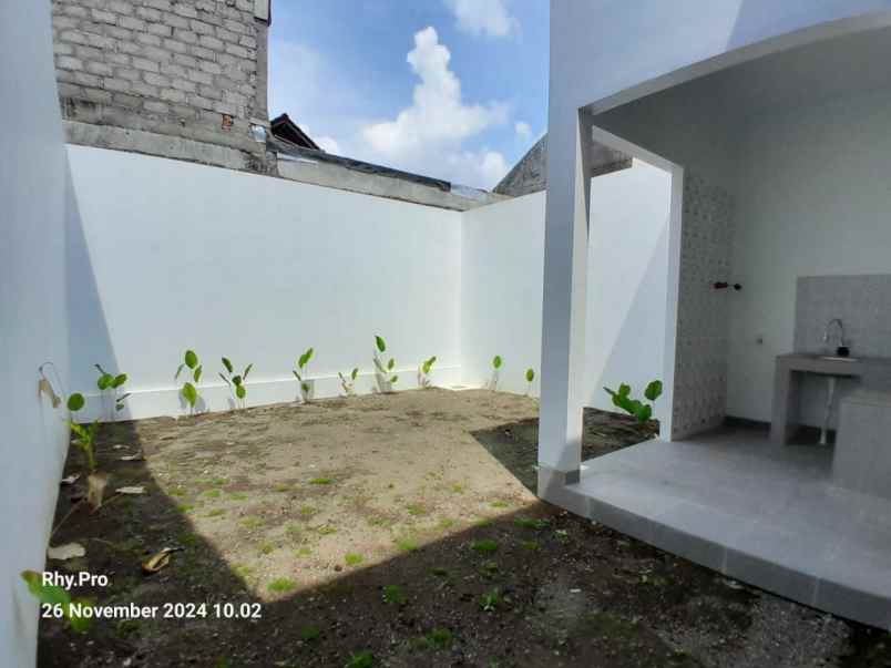 dijual rumah purwomartani kalasan