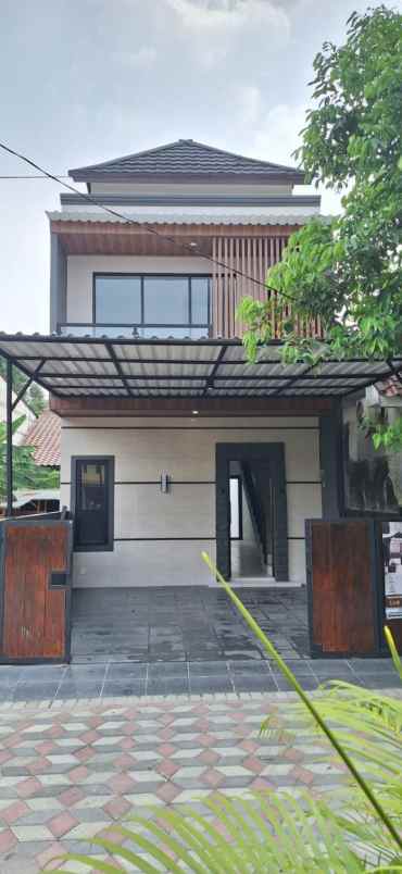 dijual rumah ratna