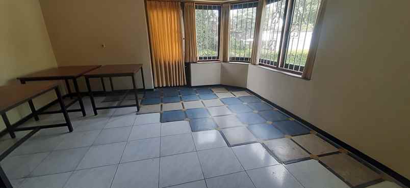 dijual rumah riau martadinata