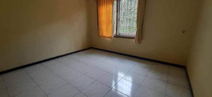 dijual rumah riau martadinata