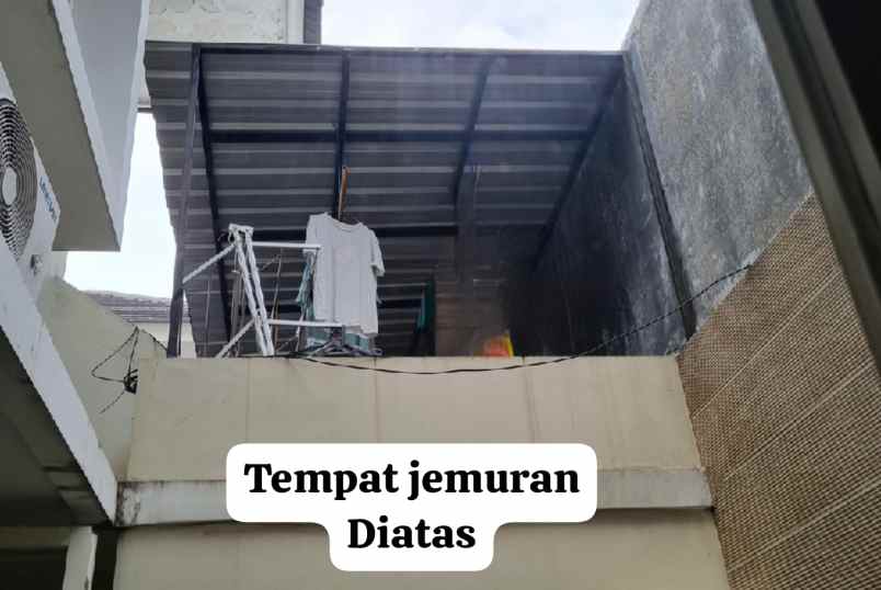 dijual rumah royal