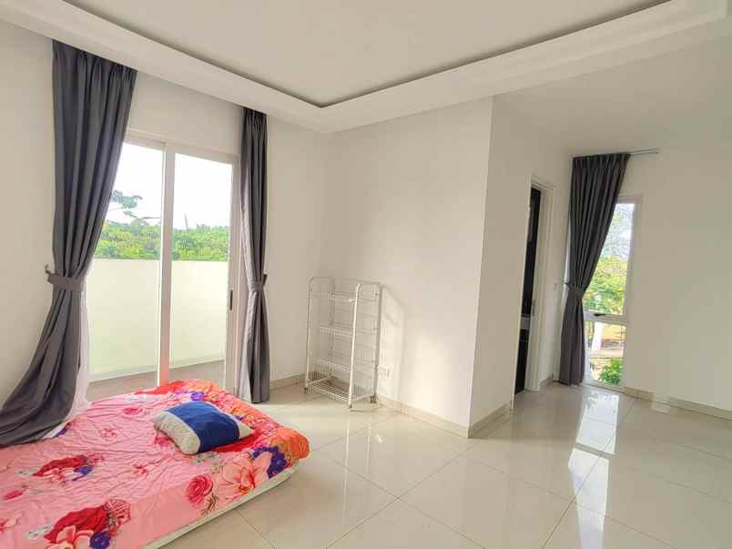 dijual rumah royal bay batam center