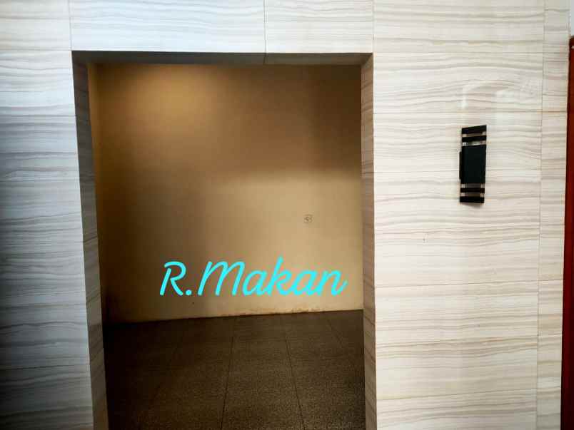 dijual rumah rungkut asri