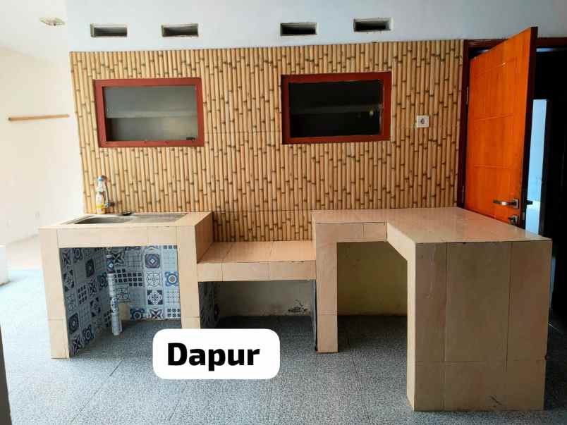 dijual rumah rungkut asri