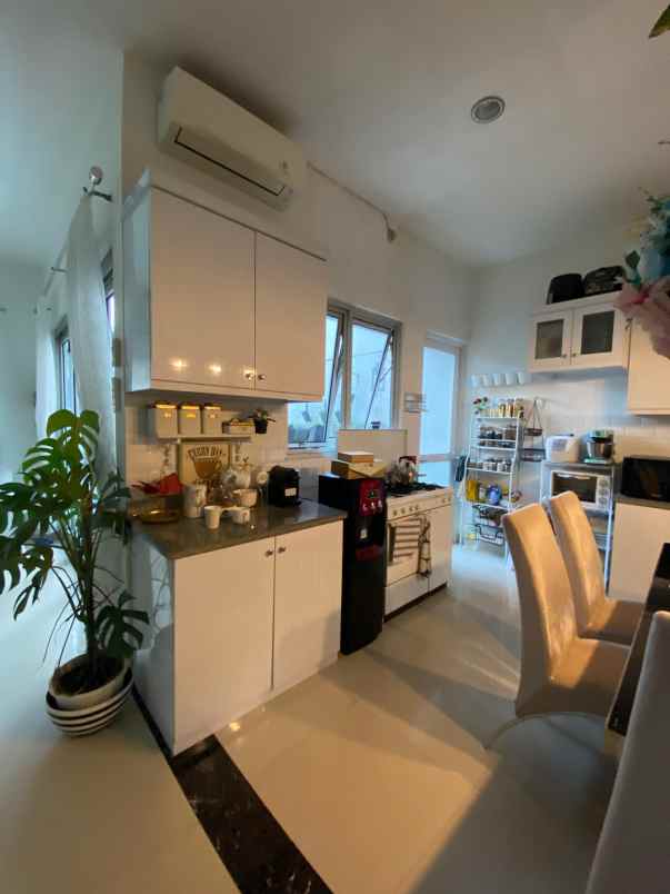 dijual rumah sakura regency jatiasih