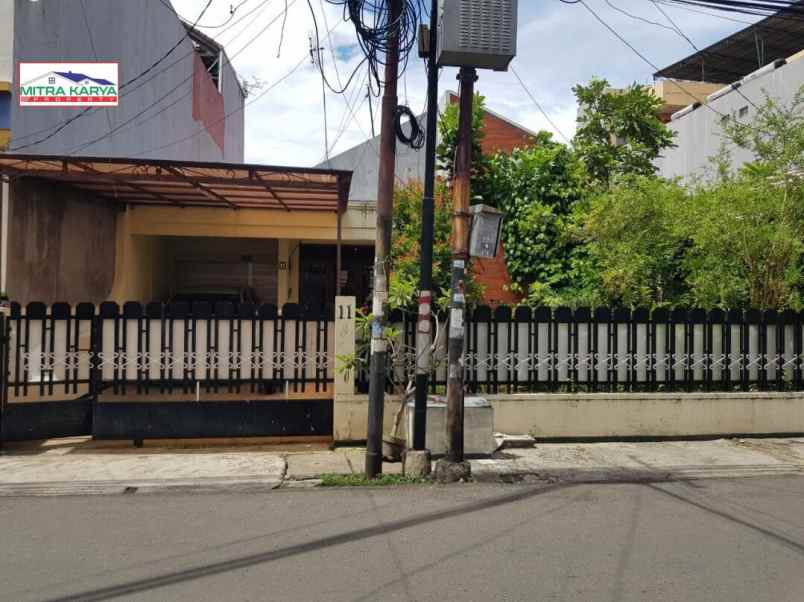 dijual rumah salemba paseban jakarta pusat