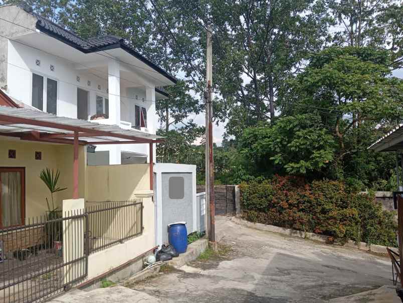 dijual rumah sariwangi