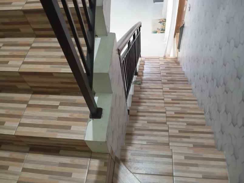 dijual rumah sariwangi