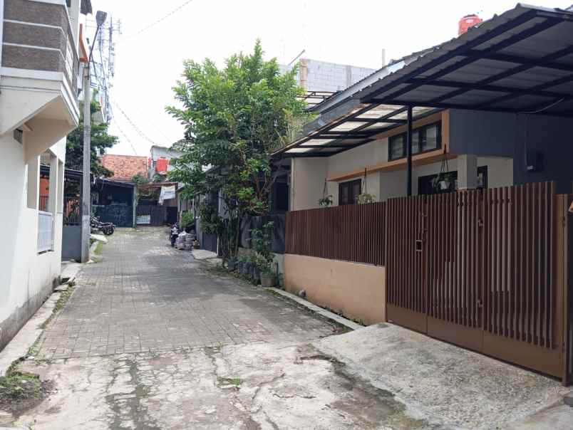 dijual rumah sariwangi regency