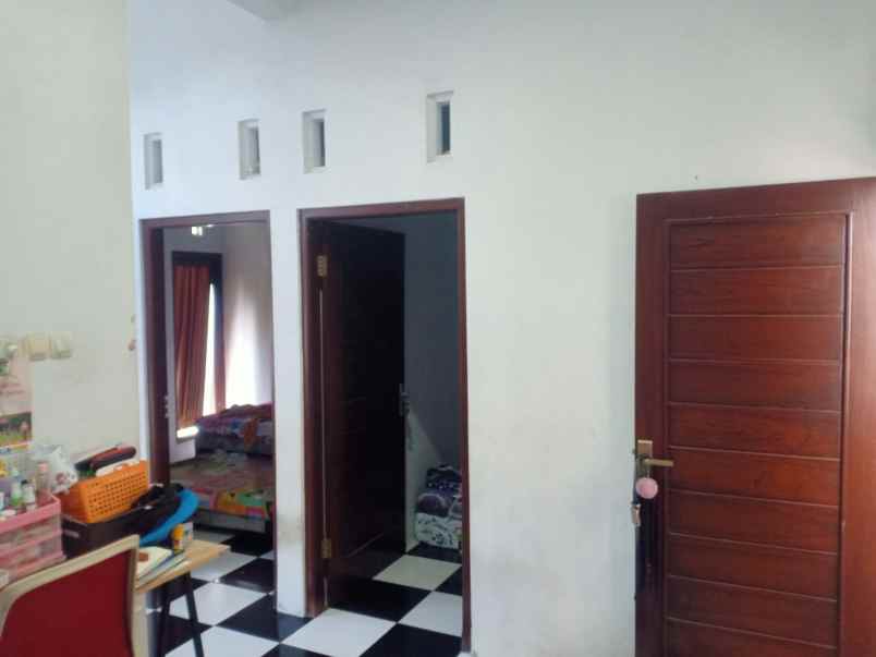 dijual rumah selatan kampus upy pgri jogja