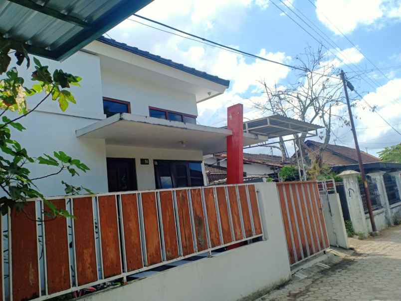 dijual rumah selatan kampus upy pgri jogja