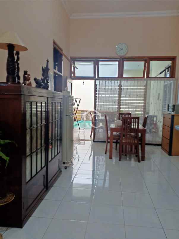 dijual rumah semi furnish di bukit dieng malang