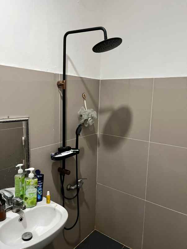 dijual rumah sentul city