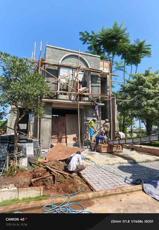 dijual rumah serena hill