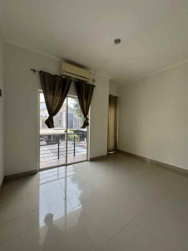 dijual rumah serpong garden 2 cisauk tangerang