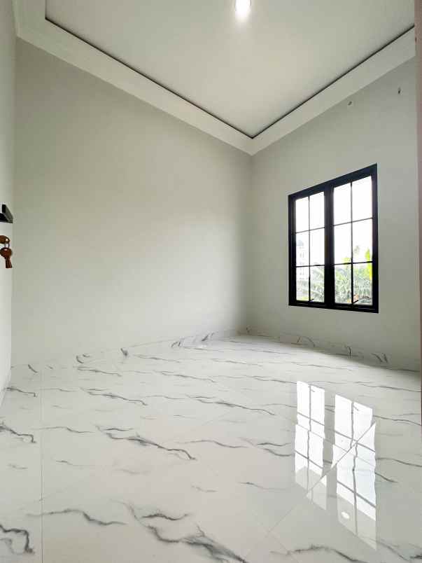 dijual rumah setu cipayung