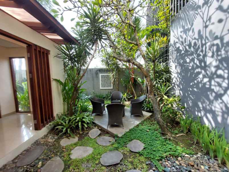 dijual rumah sewon