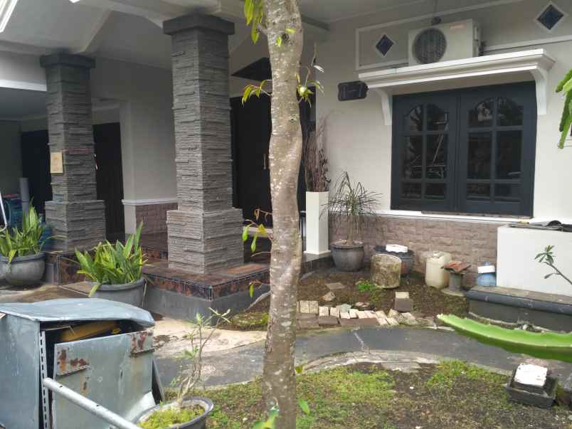 dijual rumah siap huni di perumahan mojopahit jember