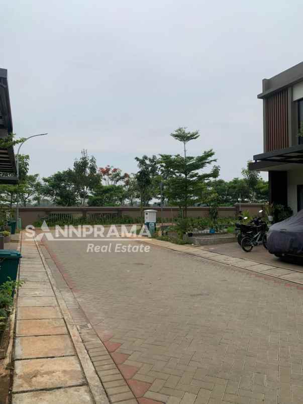 dijual rumah sindang sari