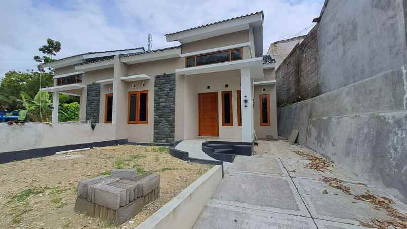 dijual rumah sorobayan argomulyo sedayu